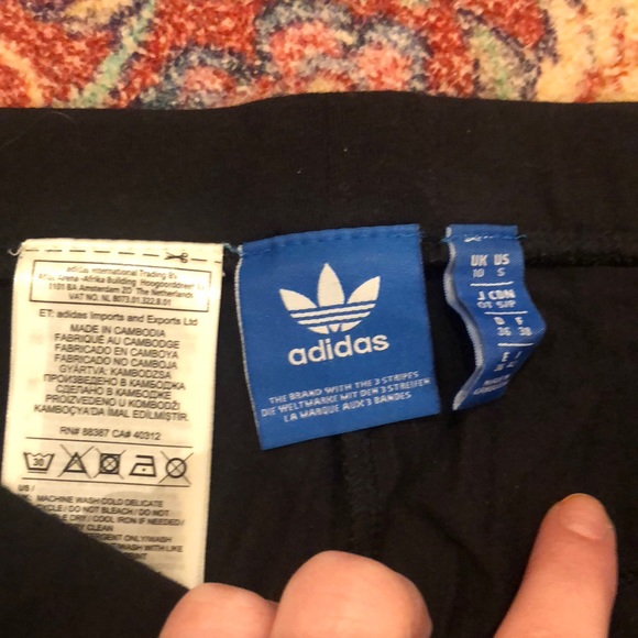 ADIDAS LEGGINGS WITH LOGO AT THE ANKLES - Picture 3 of 4